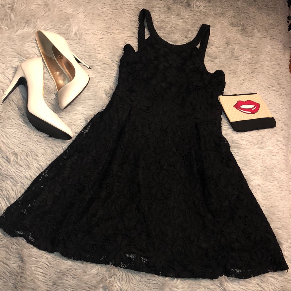 Black lace dress